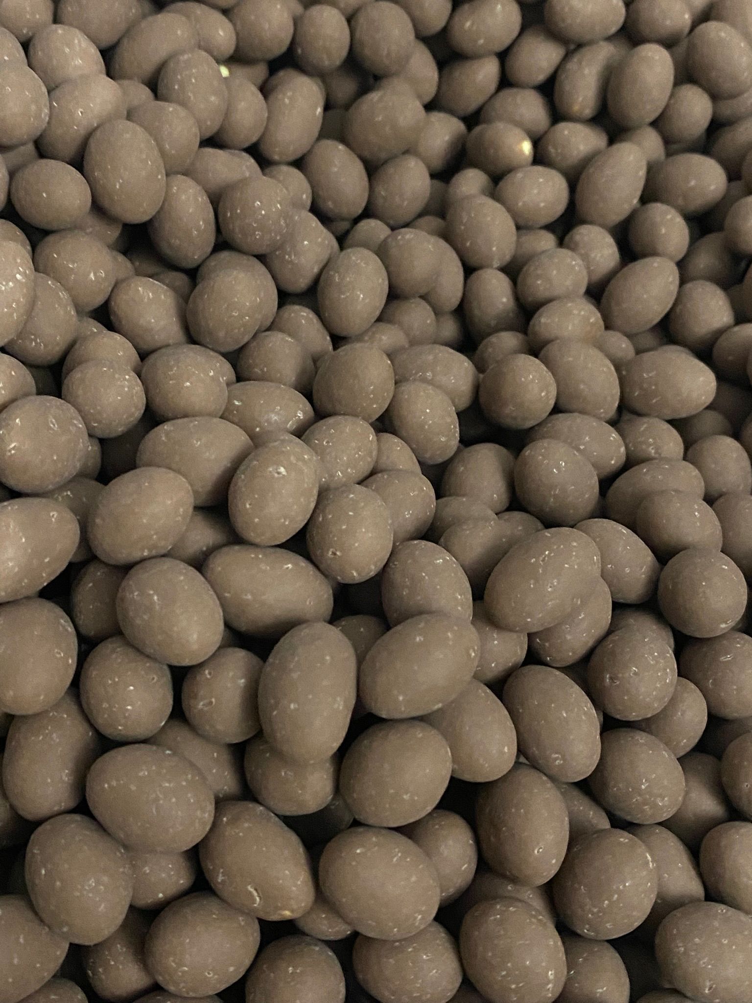 Mat fıstık çikolata - çikolata kaplı fıstıklar